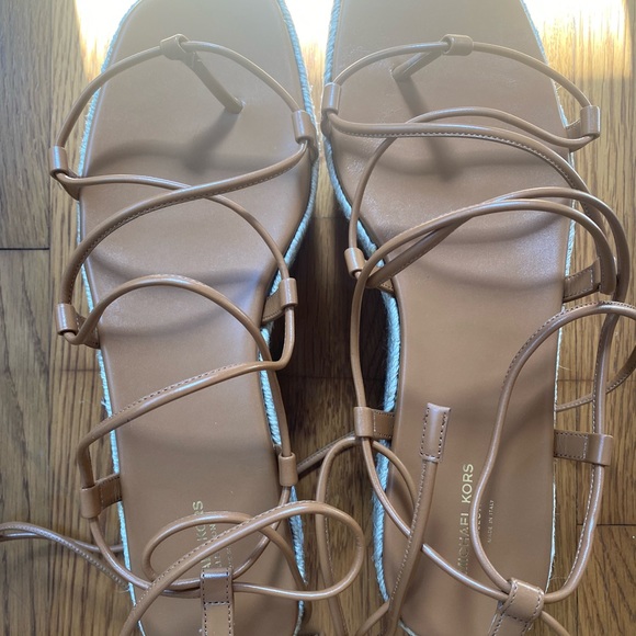 Michael Kors flat form sandals - Picture 6 of 10